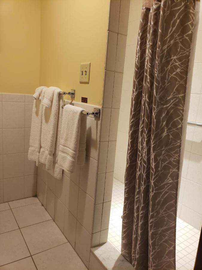 Salvatores Grand Hotel Williamsville Zewnętrze zdjęcie
